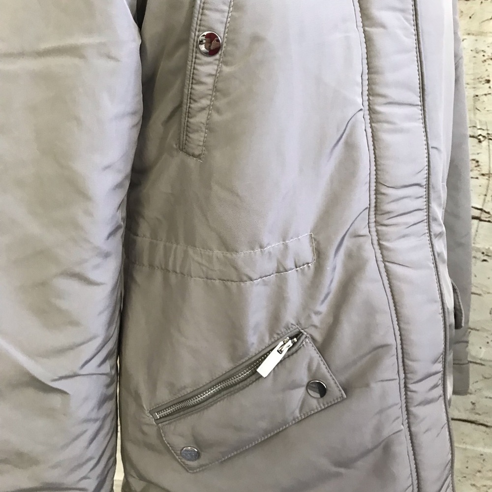 Hooded puffer jacket - Picture 8 of 8